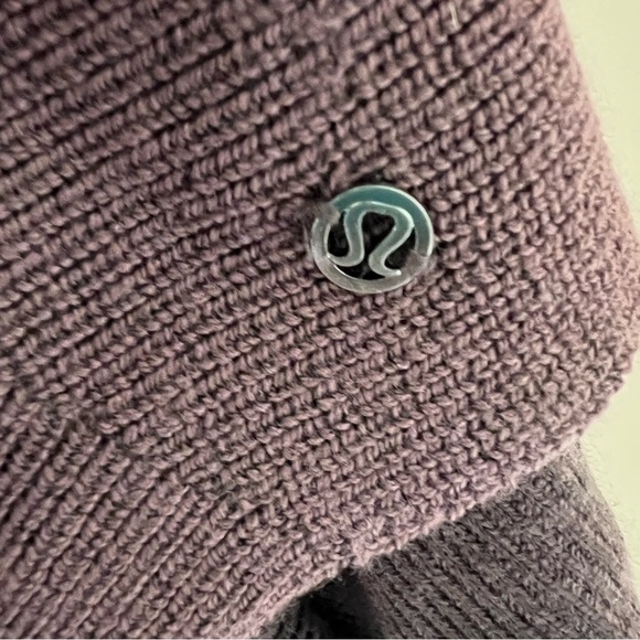 Lululemon 100% merino wool sweater knit shawl 13216 - Picture 8 of 13